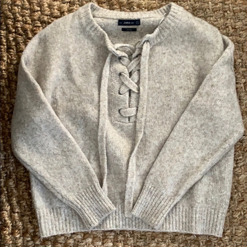 Zara Oatmeal knit sweater